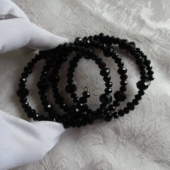 BLACK SHINY SPARKLE BRACELET (BEADED) – NWOT - Picture 7 of 15